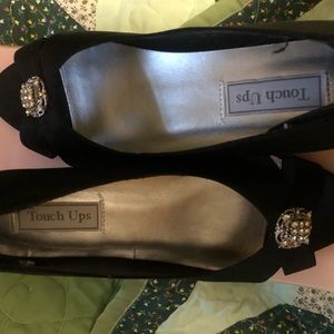 Womens size 9W Touch Ups “Dot”. Opened toe pump shoe. Wore once down the aisle